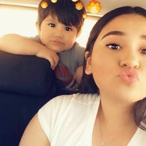 Meet your Posher, Alma